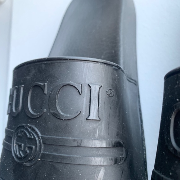 Authentic Gucci slides - Picture 6 of 7